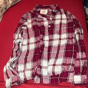 Perfect shirt Small by SO perfectly soft button up,  1 front pocket EUC